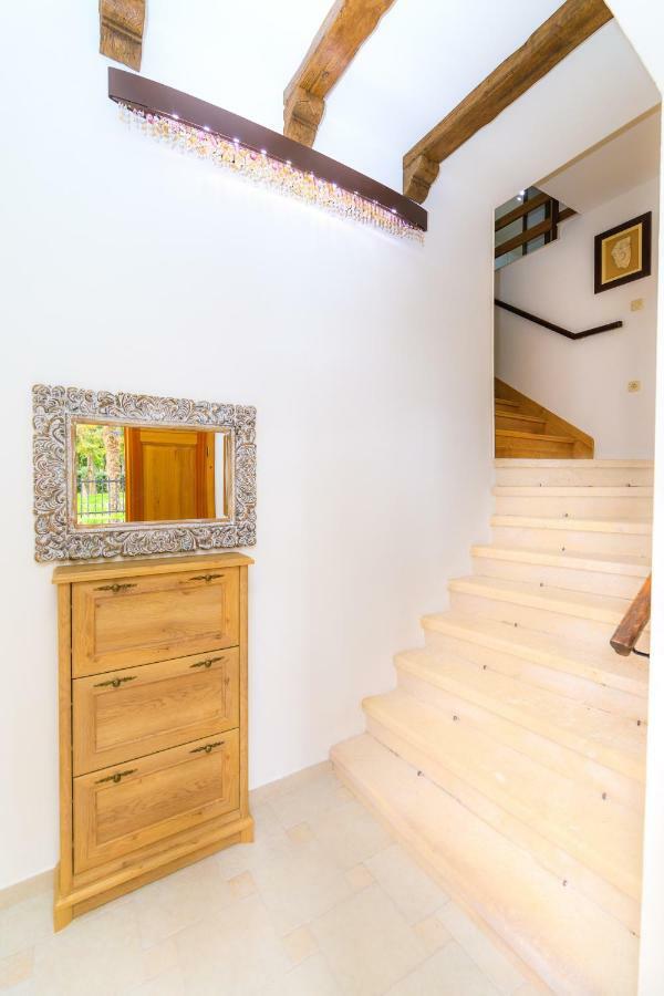Holiday Home Obrov Kaštela 外观 照片