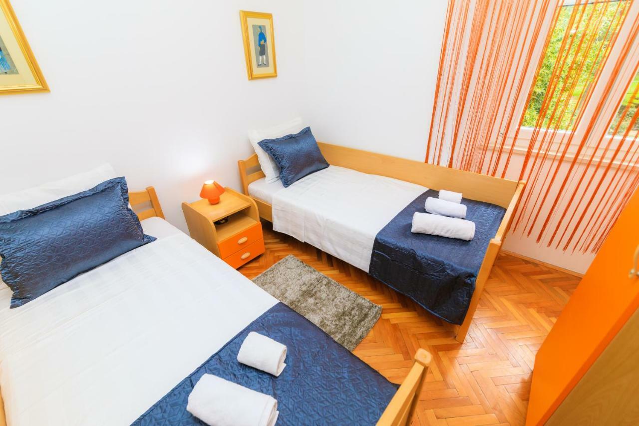 Holiday Home Obrov Kaštela 外观 照片