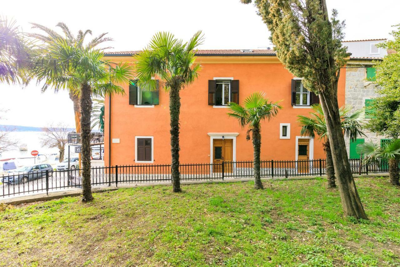 Holiday Home Obrov Kaštela 外观 照片