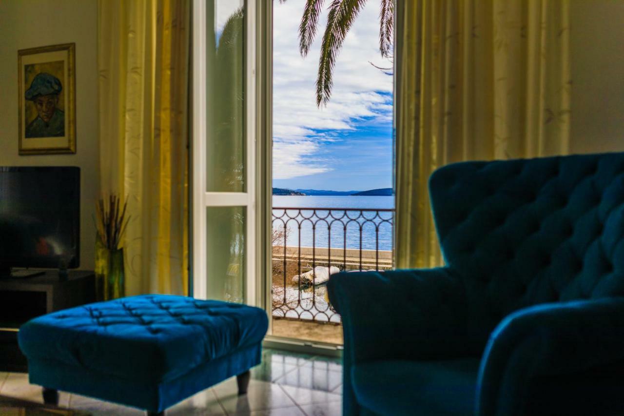 Holiday Home Obrov Kaštela 外观 照片