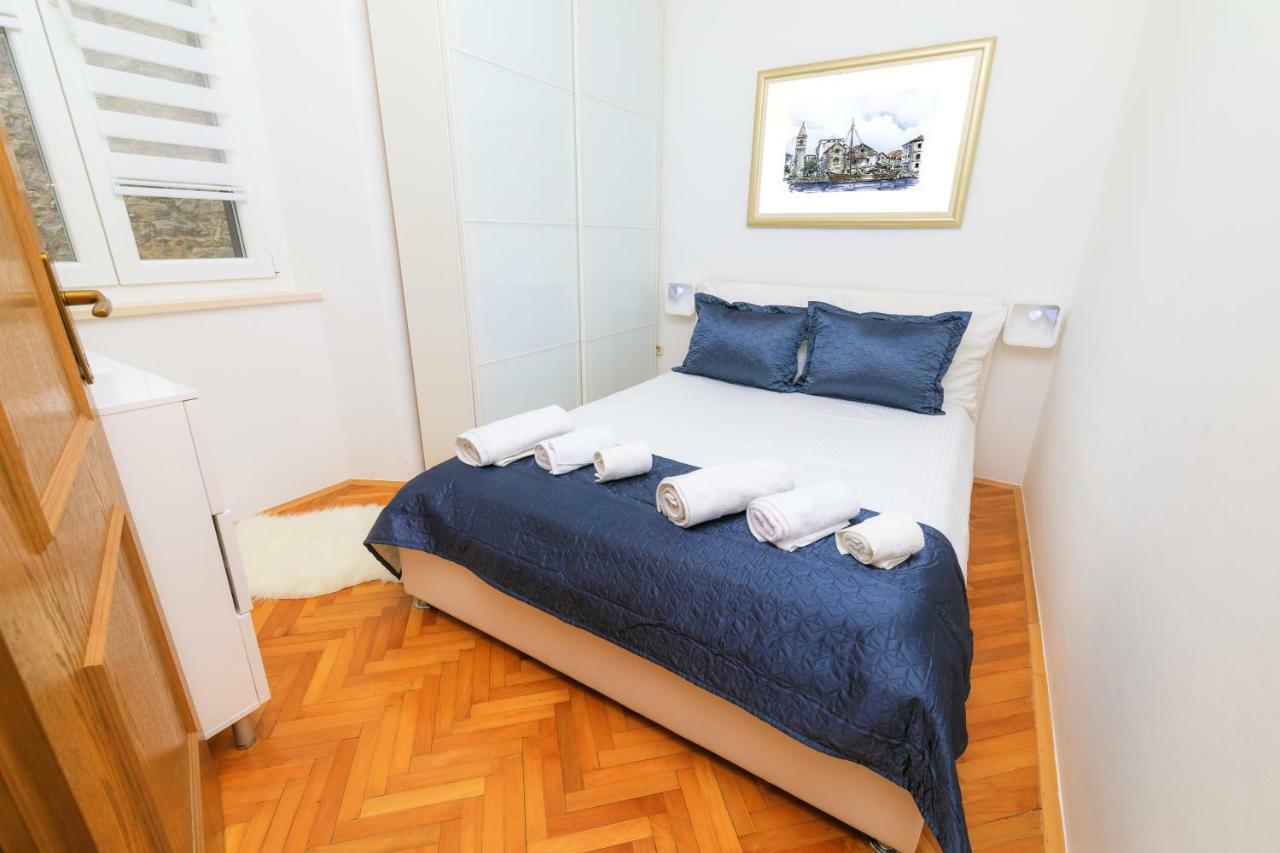 Holiday Home Obrov Kaštela 外观 照片